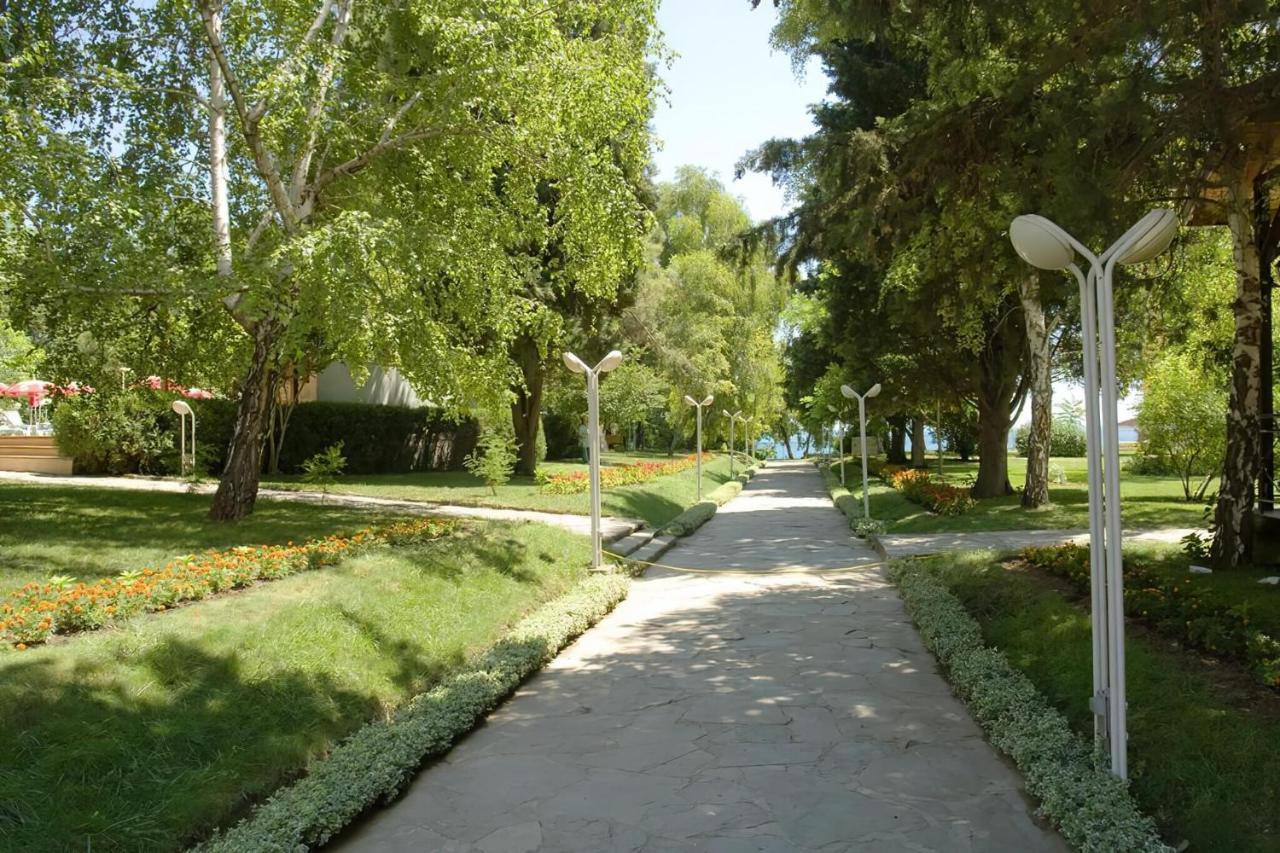 Oasis Park Hotel - New Managment Nesebar Exterior photo